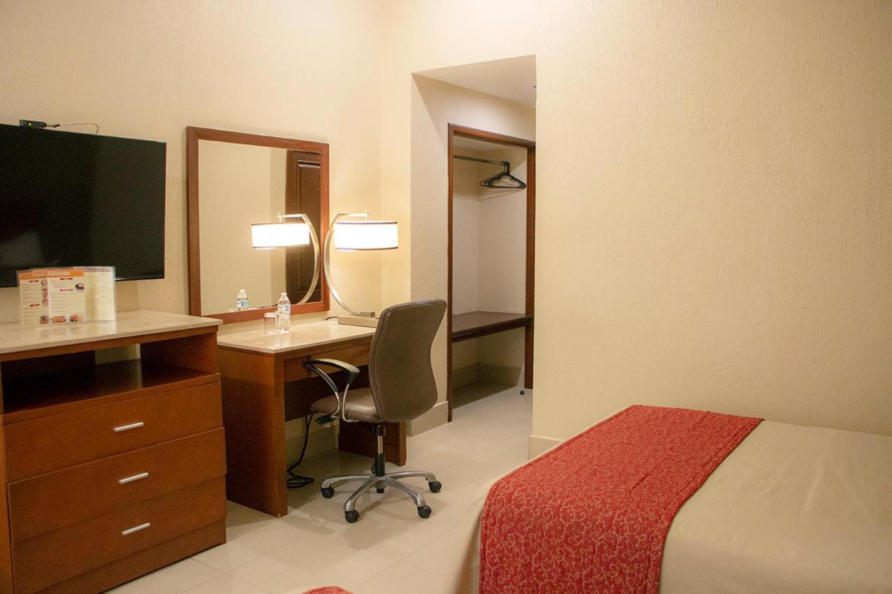 Hotel Fenix Los Mochis Exterior photo